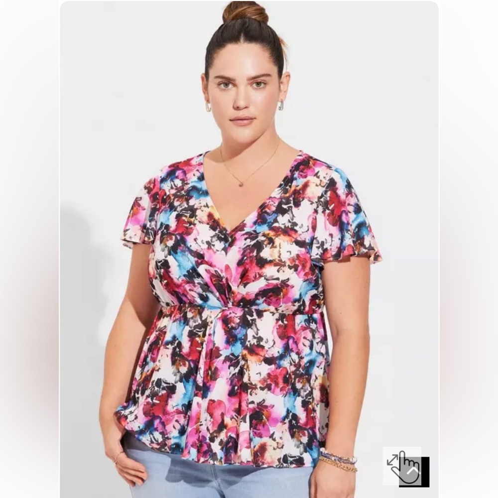 NWOT torrid Georgette Twist Flutter Sleeve Blouse, torrid size 1 (14/16/1X)